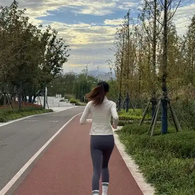 贾杰凡